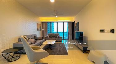 Tastefully furnished with palace view  1