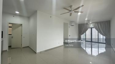 End-Lot Partial Furnished 4 Bedrooms With Balcony, Near Empire City PJ 1