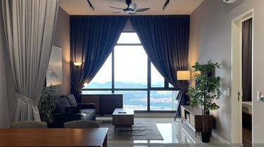 Condo specialist! Viewing anytime! 1