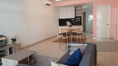 Good condition, big unit near by King Henry School Cyberjaya 1