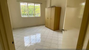 Low Floor, Actual Price & Photo 1