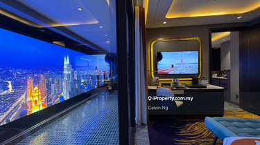 Feel the luxury , own the throne  1