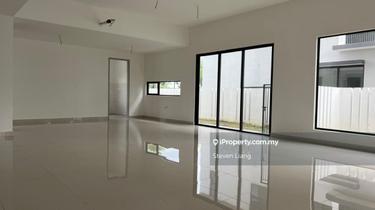 Cheria Residence Spacious Semi-D 1