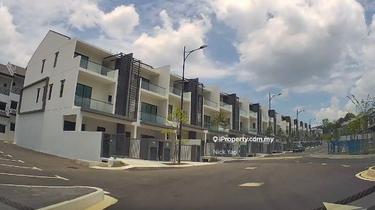 Residensi Bukit Orkid (Orchid Hills) 3-Storey Superlink for Sale 1