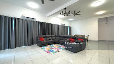 Semi-D Corner 1