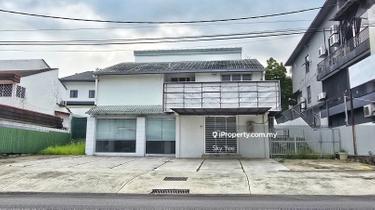 Prime Location- 2sty Commercial Bungalow for Rent at Jalan Maarof 1