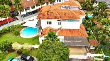 Fully renovated bungalow with swimming pool 1