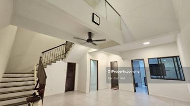 Cheap Nice Reno Good Condition 3 Stry Superlink  Sutera Heights Cheras 1