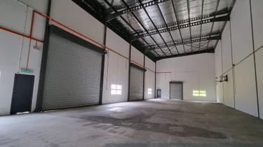 Semi-D factory for Rent 1