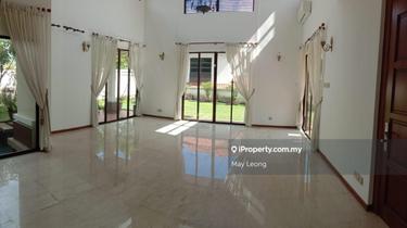 Gated guarded, gym and pool facility 1