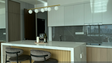 Brand new condo & promo for special deal  1