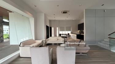 Cheap! Renovated Freehold Bungalow suitable for Office private lounge 1