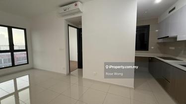 Cheap! Walking distance to LRT MRT  Mall Ikea Medical Center 1