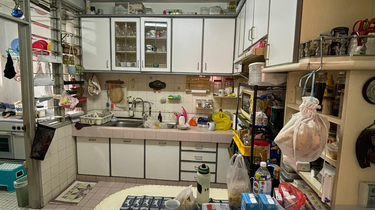 Apartment furnished for sell at taman sri sentosa good location  1