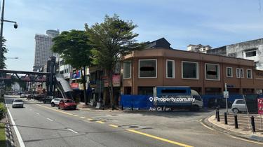 Corner unit , facing mainroad , suitable for branded  1
