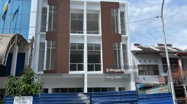 Sale 3 Storey Commercial Brand New Shop at Georgetown 1