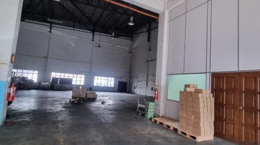 Warehouse factory for rent 1