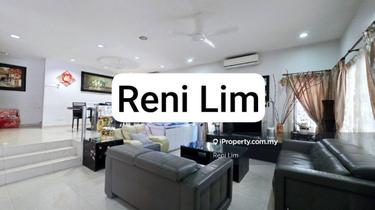 2.5 Storey Semi-D, Good Deal, Below Market Price, Well Maintained 1