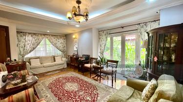 End lot with Extra Land 1