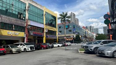 Strategic location Shop 1