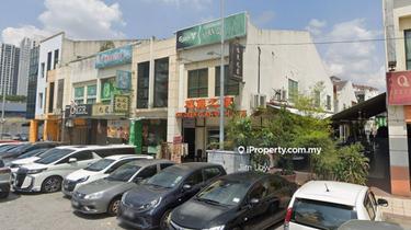 Kepong Perdana Barat ,Taman Usahawan Facing Main Road easy Parking 1