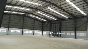 Shah Alam U10 Giant Warehouse For rent , rm1.90 nego  1