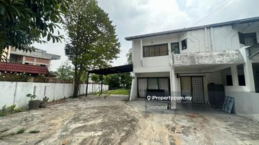 Big Corner House with Garden 5800sf Land, Value Buy 1