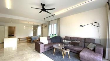 4 Storey Courtyard at Emerald Bay for Rent 1