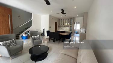 Brand new fully furnished renovated superlink for rent in Mont kiara 1
