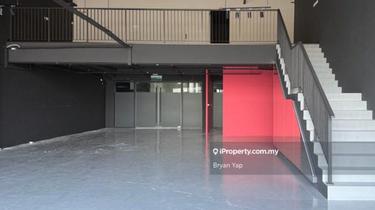 Show Room / Gallery / Retail @ Emhub, Kota Damansara 1