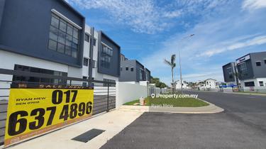 Puchong Semi-D factory for Rent 1