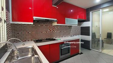 Renovated 2.5sty Link House. Gated Guarded 1