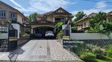 Beautiful Bungalow, renovated, nice and spacious. Motivated seller 1