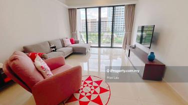 Clean & tidy with pool view  1
