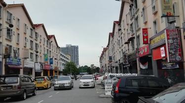 Hot Shah Alam Seksyen 7 shop beside uitm near school, giant 1