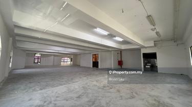 3 Storey Big Corner Shop with Lift in Kota Damansara 1