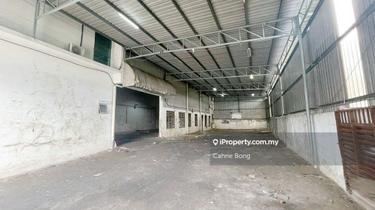 Kempas Cluster Factory Corner Unit 1