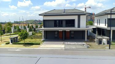 Semi-D house for Sale 1
