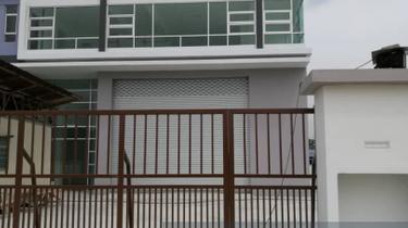 Semi-D factory for Sale 1