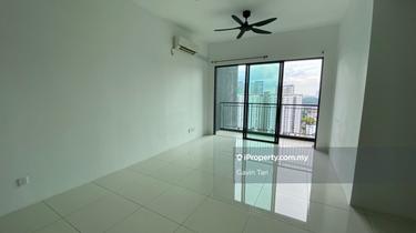 Town view, middle floor, good deal 1