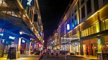 Plaza Arkadia Ground Floor Shop for Sales 1
