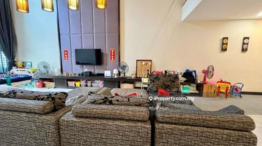 Meadow 3 Storeys Terrace For Sale in Lakefields Sg Besi 1