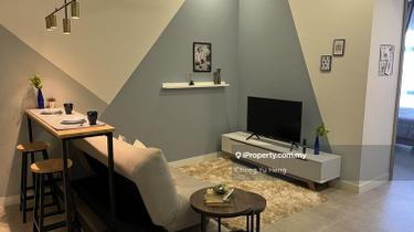 Bandar sunway limited unit! Walking distance to sunway taylor monash 1