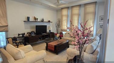 A beautiful well kept unit in a gated and guarded community  1