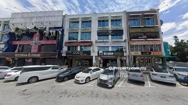 2,275 sqft Puchong Bandar Puteri Puchong Ground Floor Shoplot 1