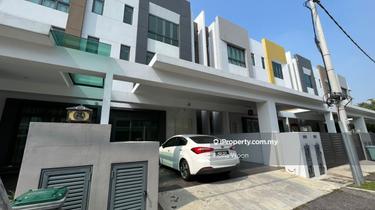 New Gated Guarded Freehold 8 Residence 2.5 Storey Super Link  1