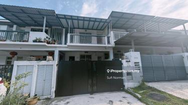Hot Deal Meridin East! Double Storey Below Market Secure & Peaceful 1
