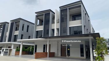 Newly Built, 2.5 Storey Cluster Semi D, Guarded Gated 1