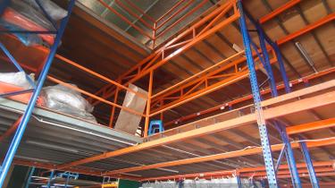 Full Racking System Detach factory for rent 1