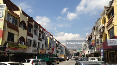 2 Adjoining Shops For Rent 1